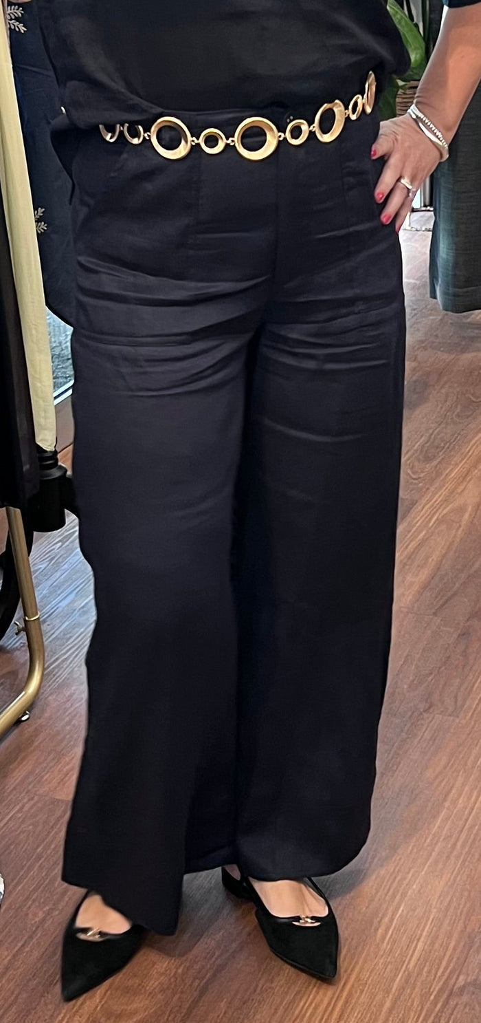 Navy / 18