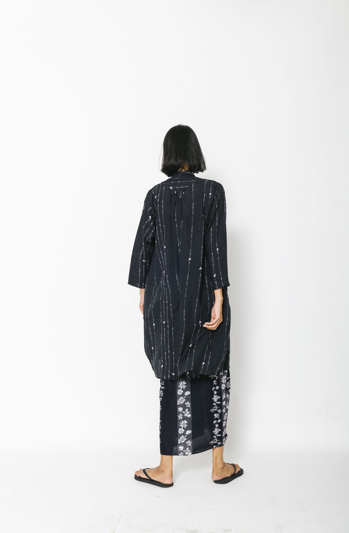 "Ayam-Garis" - Kebaya Panjang