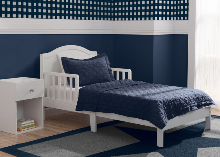 Delta Children Baker Toddler Bed, Bianca (130), Room View, b1b