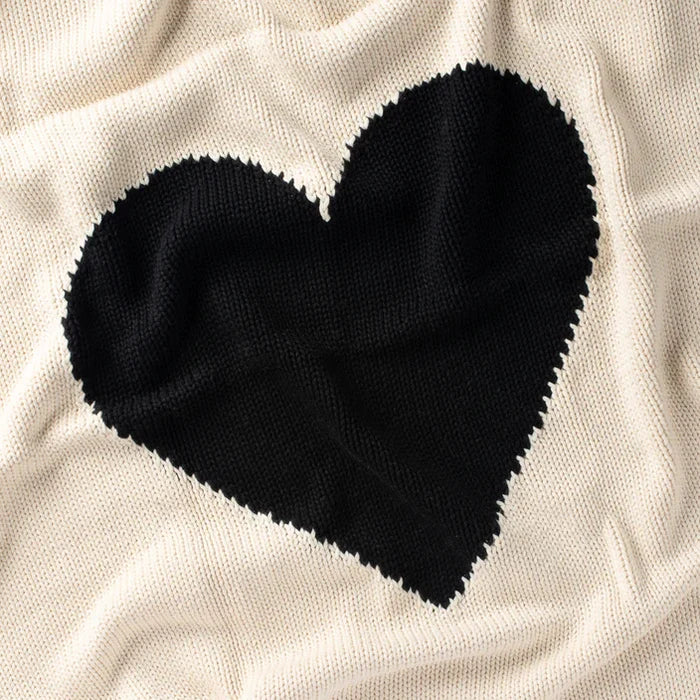 blanket knit heart - natural/black
