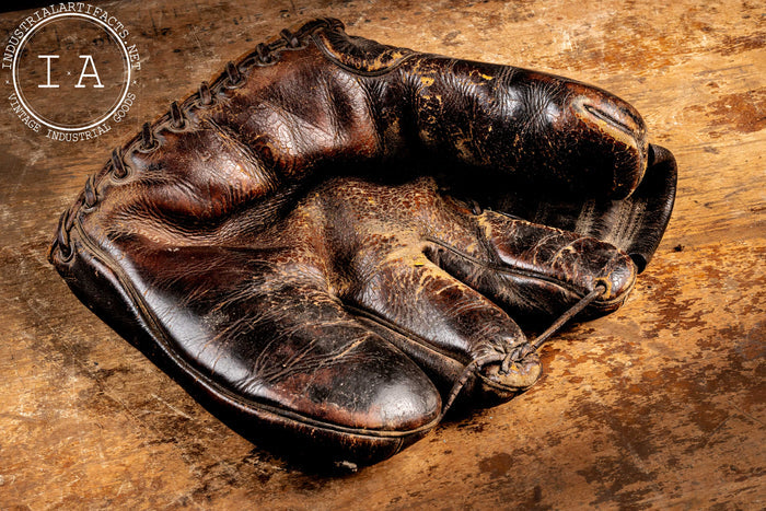 c.1939 Rawlings Three Finger Baseball Mitt
