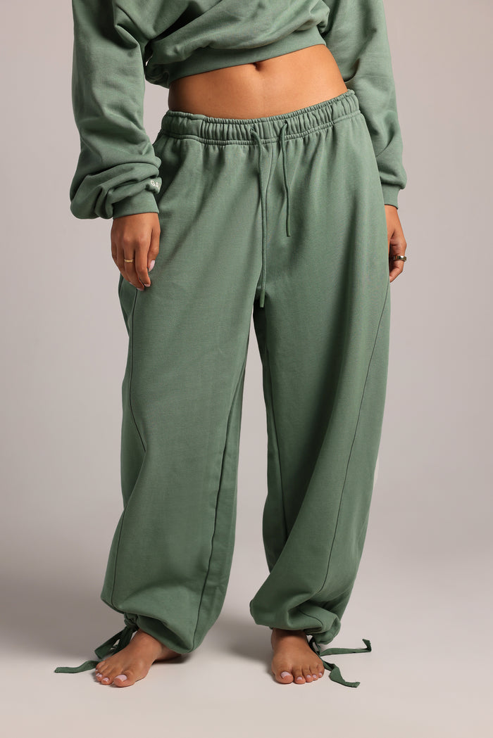 Classic Barrel Sweatpants - Garden Green