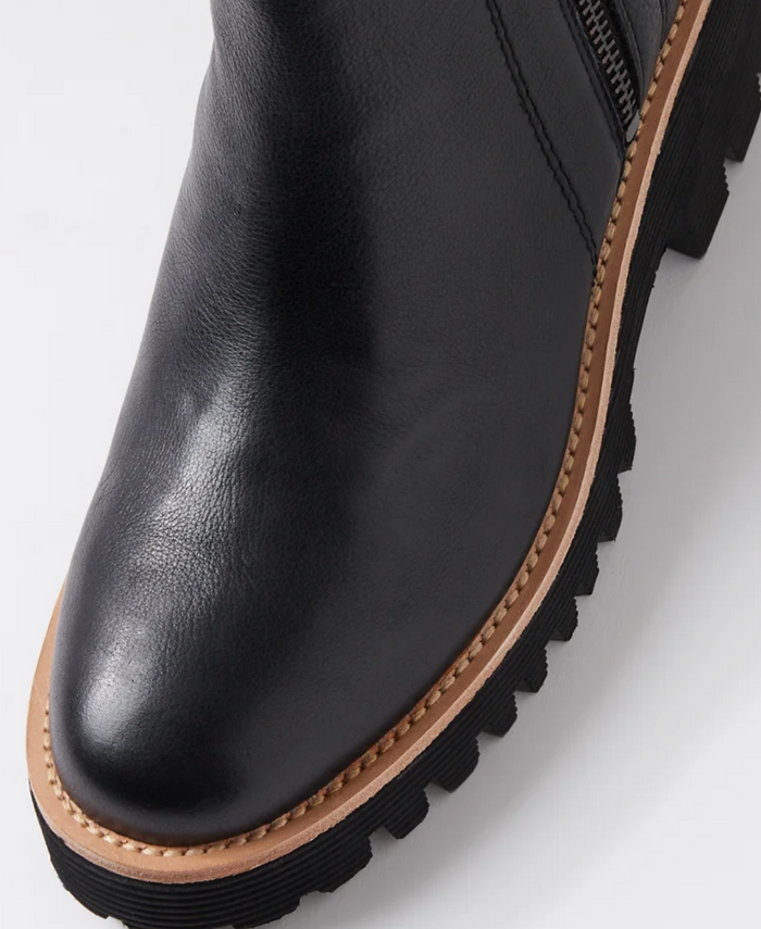 Django and Juliette Waize Boot