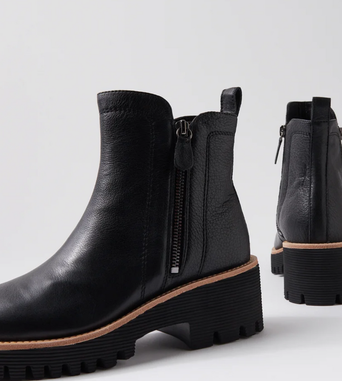 Django and Juliette Waize Boot