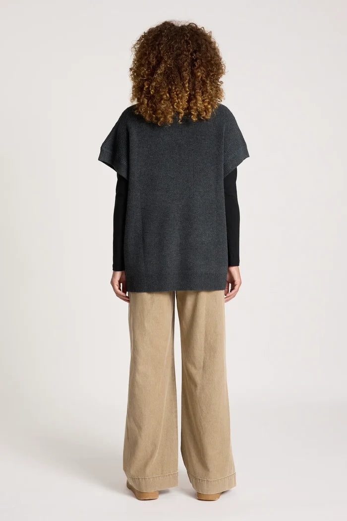 Eb+Ive Berbe Vest Cardigan Charcoal