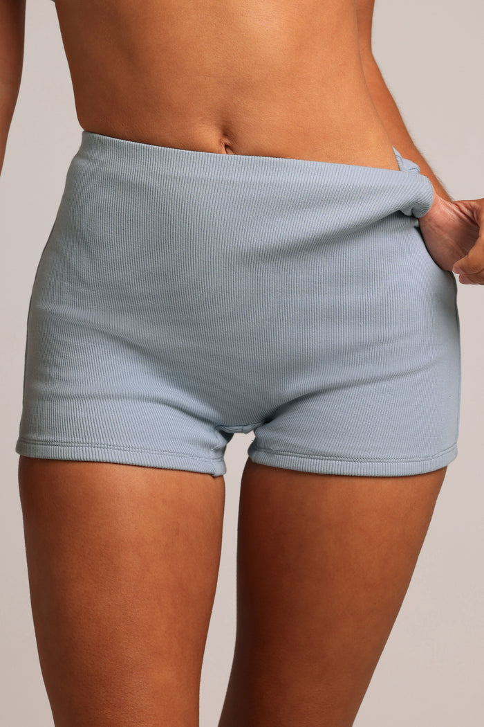 Form High-Rise 3" Shorts - 90s Baby Blue