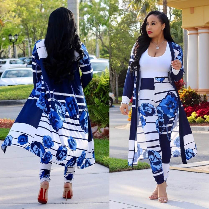White Blue Floral / M