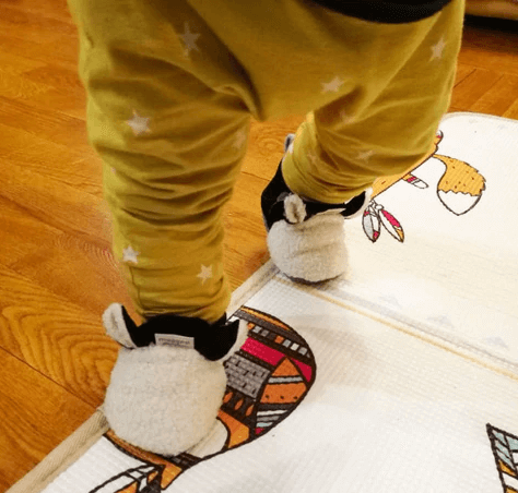Lamb design baby shoes