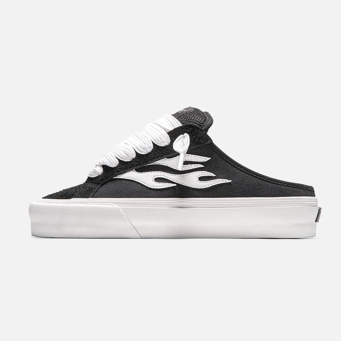 LOGAN MULE - BLACK | Side View