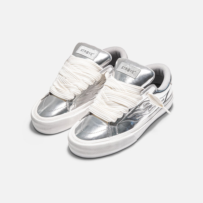 STRAYE Logan Puff Chrome – hero view low-top skate sneaker