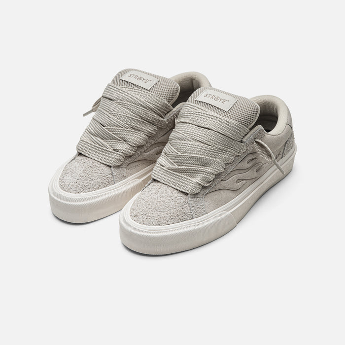 STRAYE Logan Puff Cream Bevel – front angled view skate sneaker