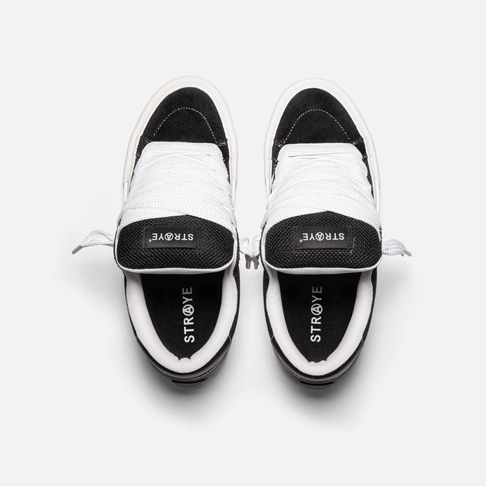 STRAYE Logan Stomper Black – top view with cushioned insole