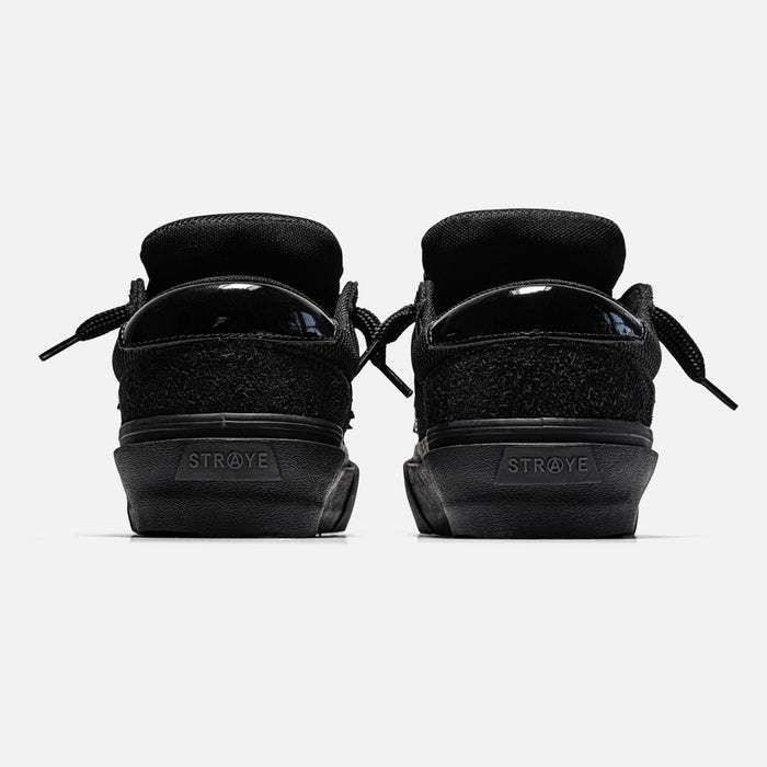 STRAYE Logan Stomper Stealth – back view low-top platform sneaker