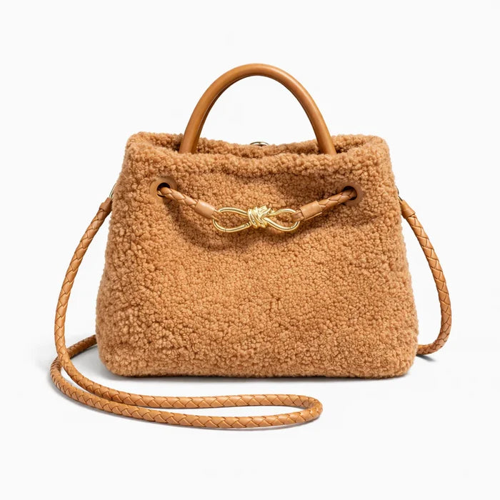 L'Ora D'Oro Teddy Bag in Wool Caramel