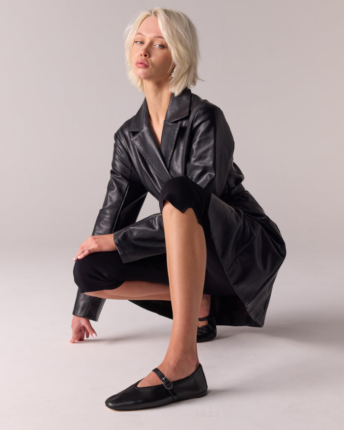 Lova Black Leather