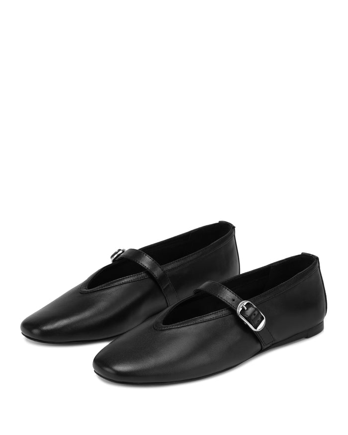 Lova Black Leather