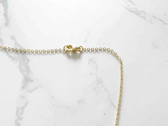 Love Never Fails Dried Flower Gold Necklace - GINGERS