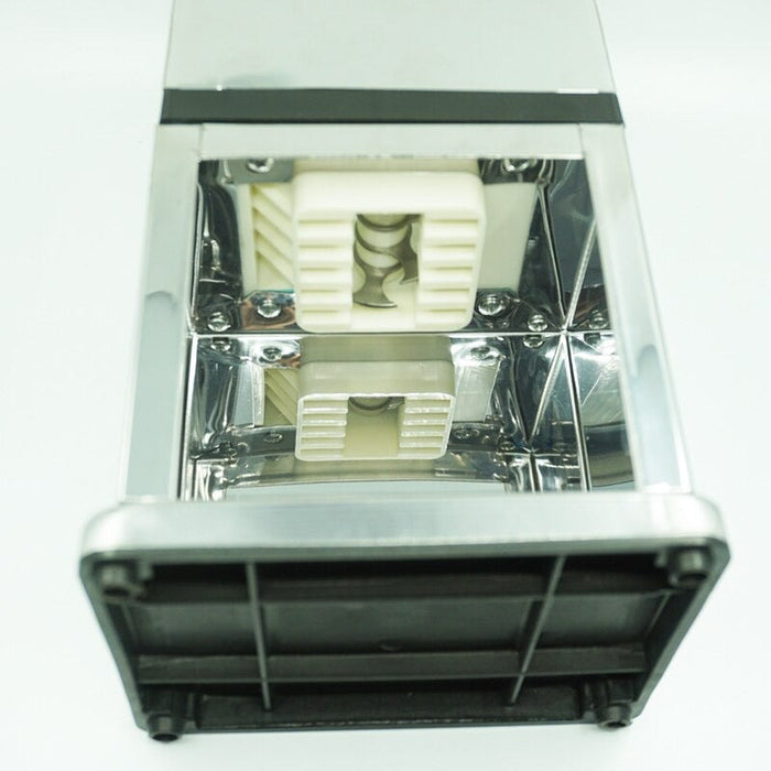 Manual ice crusher