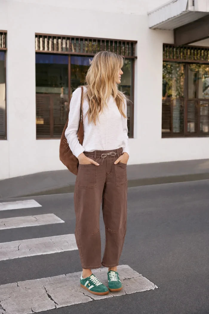 Monaco Jeans Leo Barrel Pants in Chocolate Brown