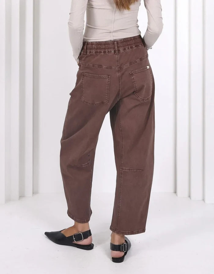 Monaco Jeans Leo Barrel Pants in Chocolate Brown