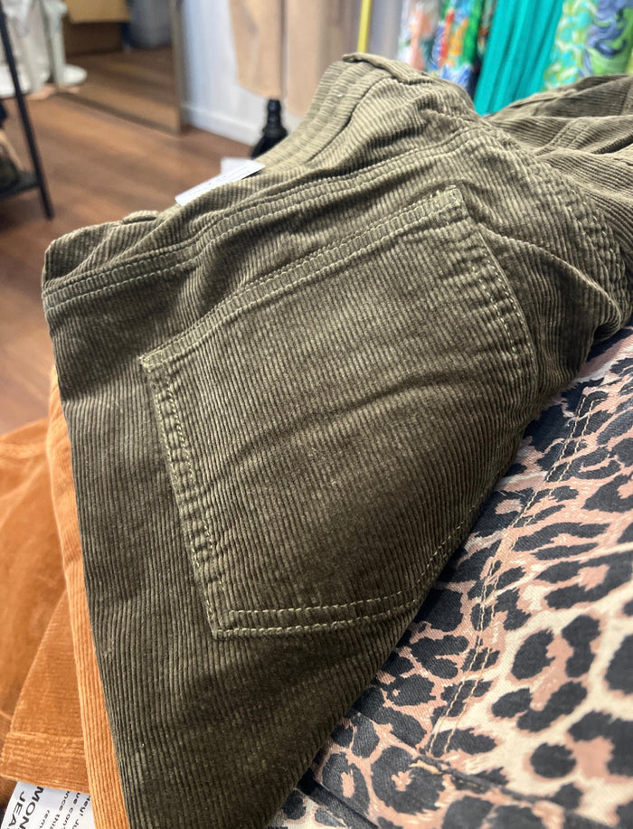 Monaco Jeans LEO Forrest Green Corduroy Barrel Pants