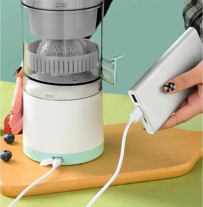 Portable USB Rechargeable Fruit Juicer