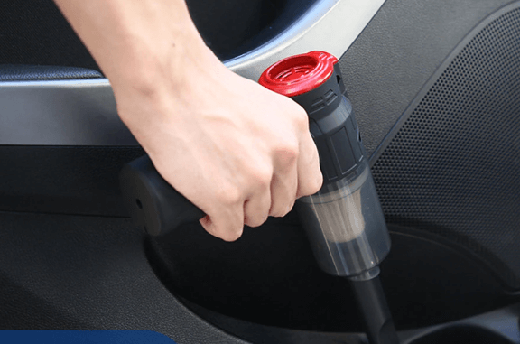 Portable vacuum cleaner