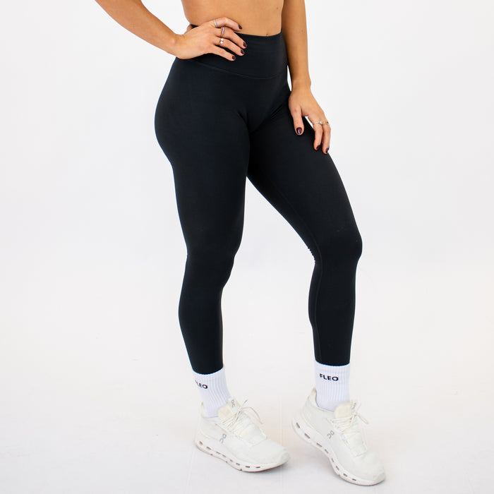 Black Pulse Legging 25"- No Front Seam - High Rise by FLEO - 4