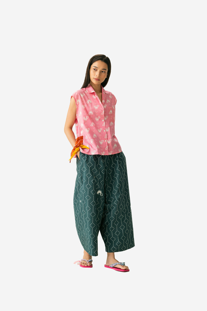 "Puspa" - Padma Sleeveless Shirt