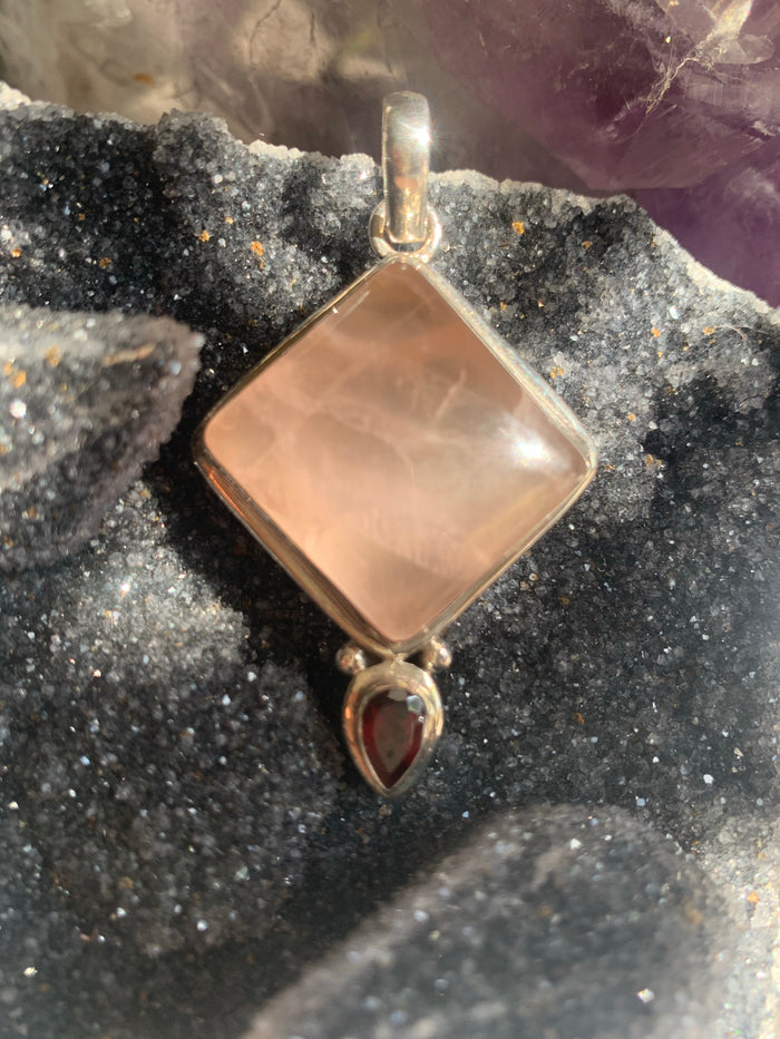 Rose Quartz Pendant with Garnet