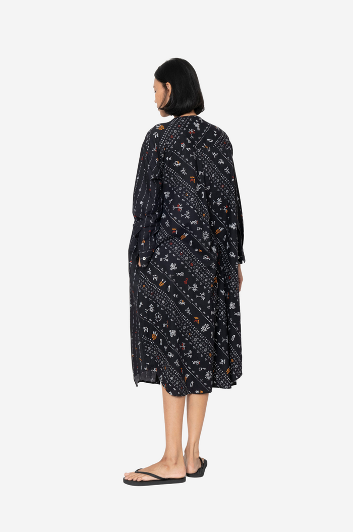 "Sejauh Mata Memandang X Dian Sastrowardoyo" "Tumbuh" - Betawi Shirtdress