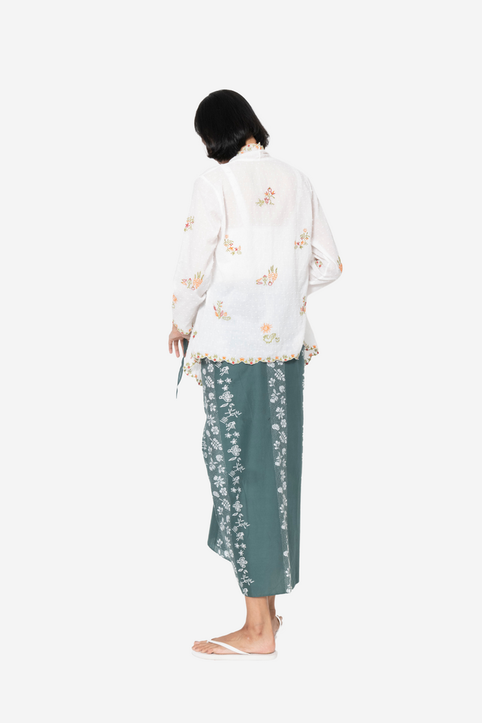 "Sejauh Mata Memandang X Dian Sastrowardoyo" "Tumbuh" - Embroidered Kebaya Encim