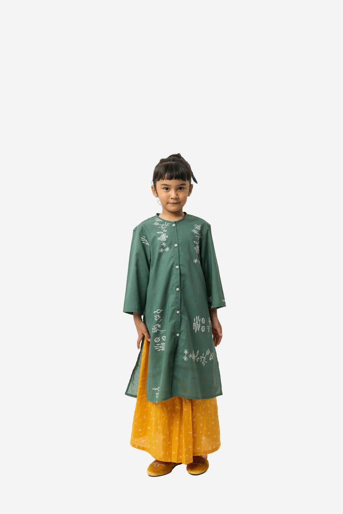 "Sejauh Mata Memandang X Dian Sastrowardoyo" "Tumbuh" - Kids Baju Panjang