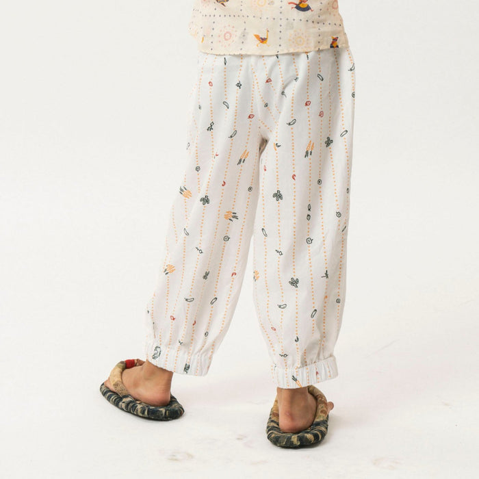 "Sejauh Mata Memandang X Dian Sastrowardoyo" "Tumbuh" - Kids Kerut Pants