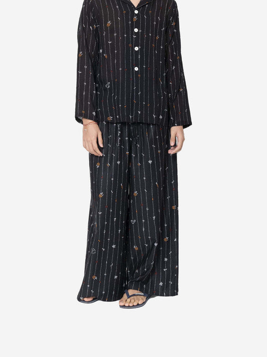 "Sejauh Mata Memandang X Dian Sastrowardoyo" "Tumbuh" - Man's Tilem Pajama Pants
