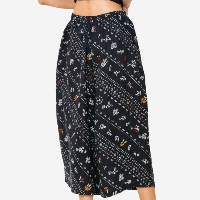 "Sejauh Mata Memandang X Dian Sastrowardoyo" "Tumbuh" - Two Buttons Midi Pants