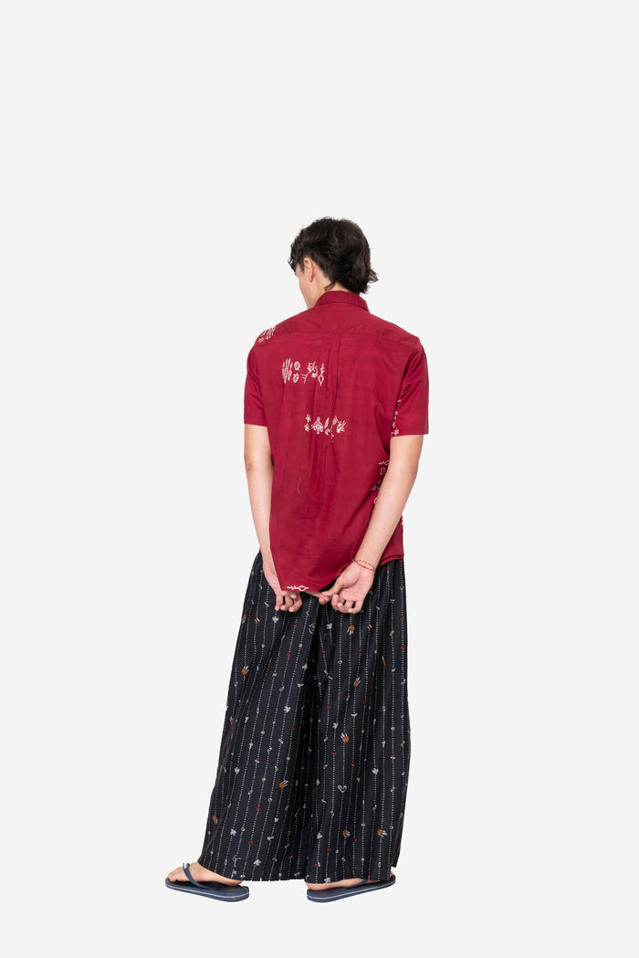 "Sejauh Mata Memandang X Dian Sastrowardoyo" "Tumbuh Acak" - Short Sleeve Shirt