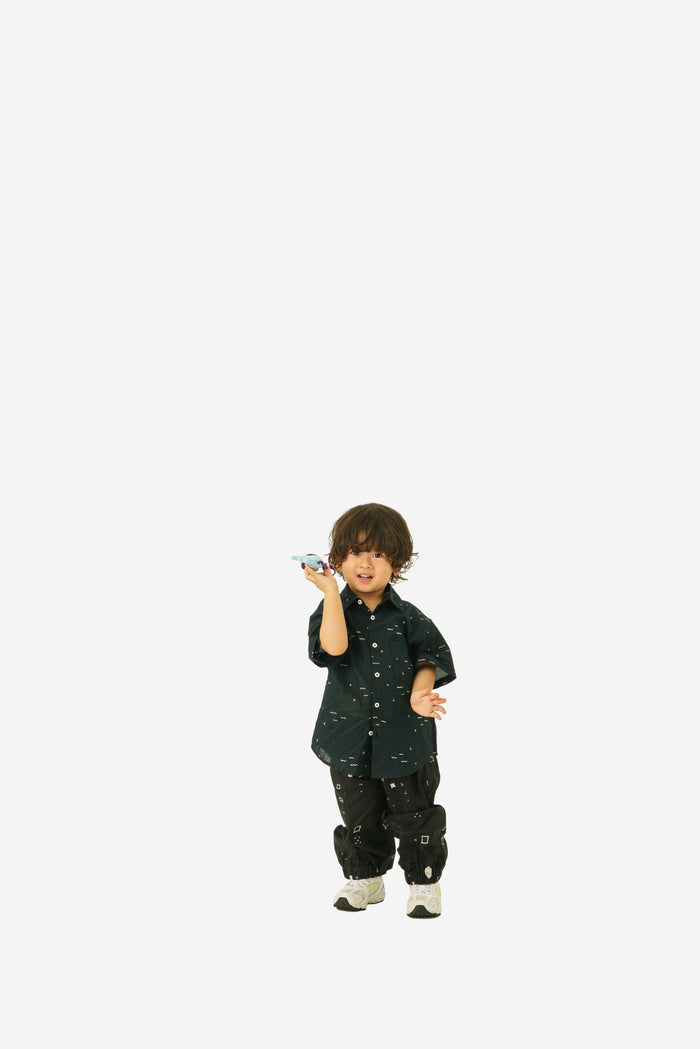 "Sejauh Mata Memandang X Tulus" - “Remedi” - Kids Shirt