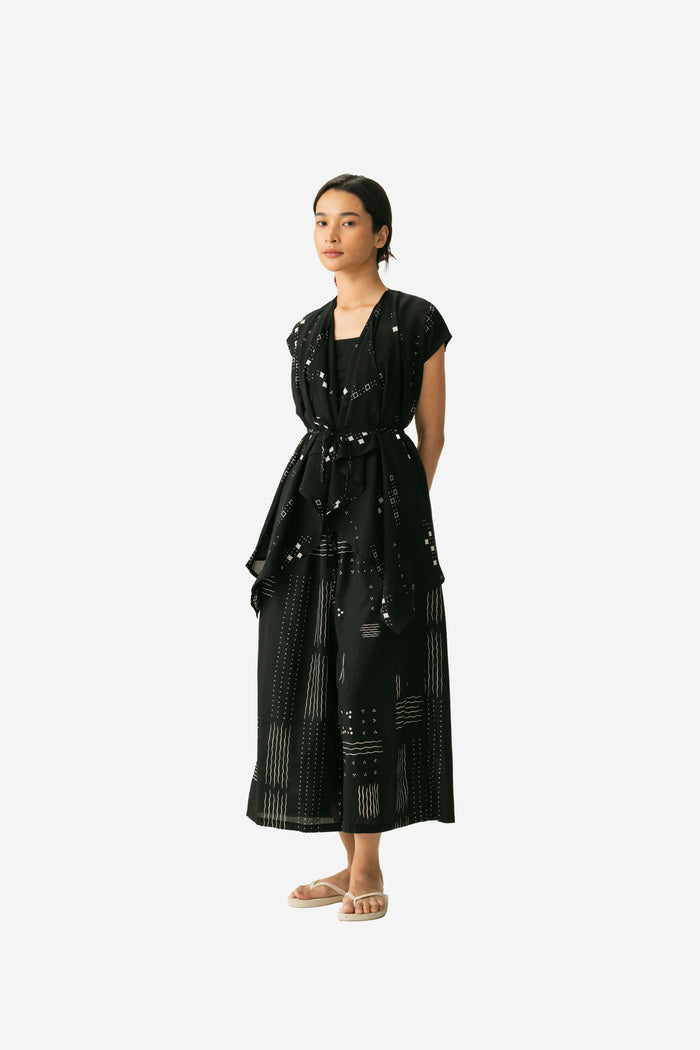 "Sejauh Mata Memandang X Tulus" - "Ruang Sendiri 2" - Ruffle Outwear