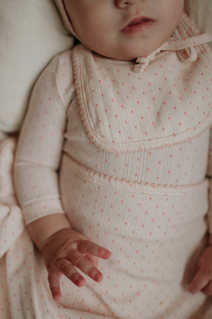 set footie pointelle tulip print with bonnet bib and blanket - pink