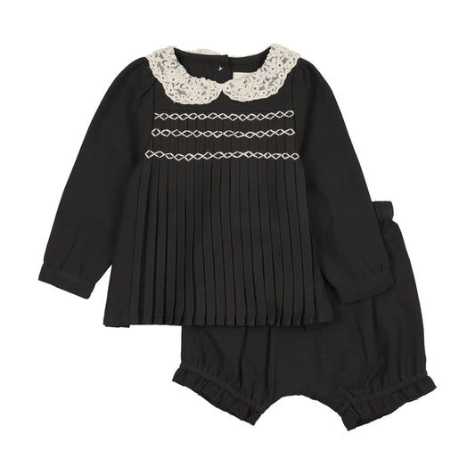 set outfit pleated lace trim blouse and bloomers - black
