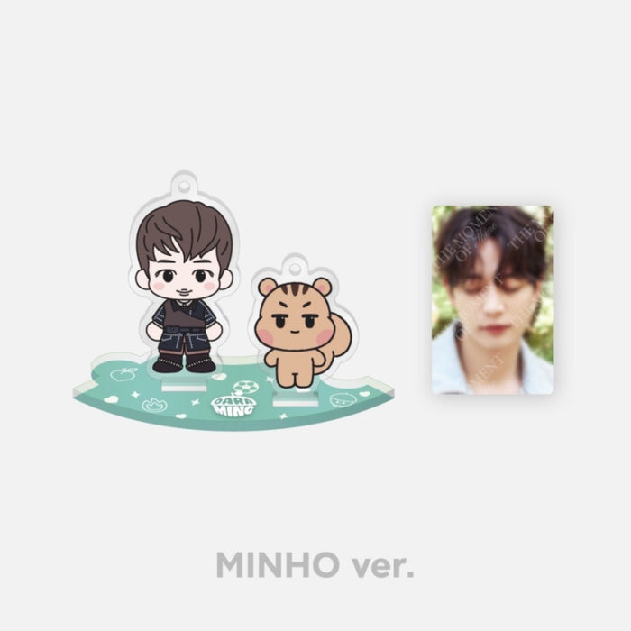 Acrylic Stand / MINHO