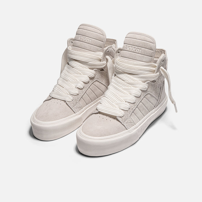 STRAYE SKTP.01 Cream – front angled view skate sneaker