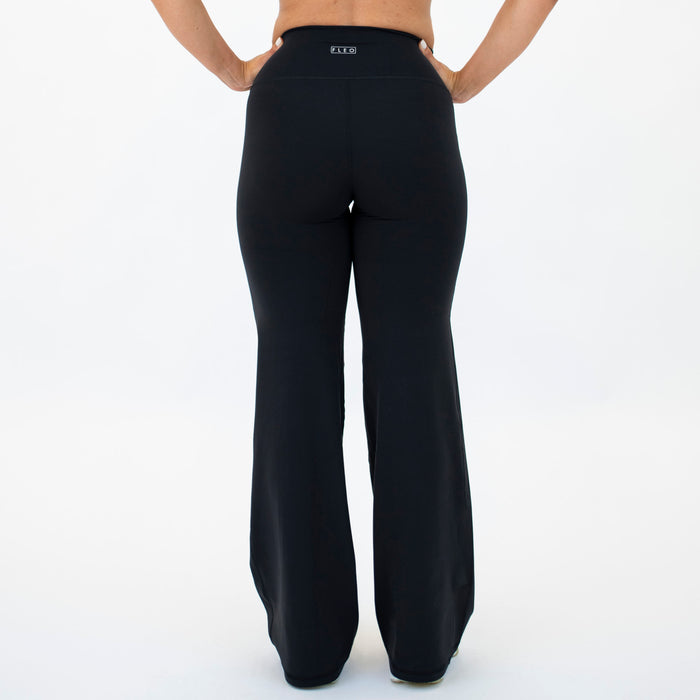 Black Straight Leg Pant - High Rise