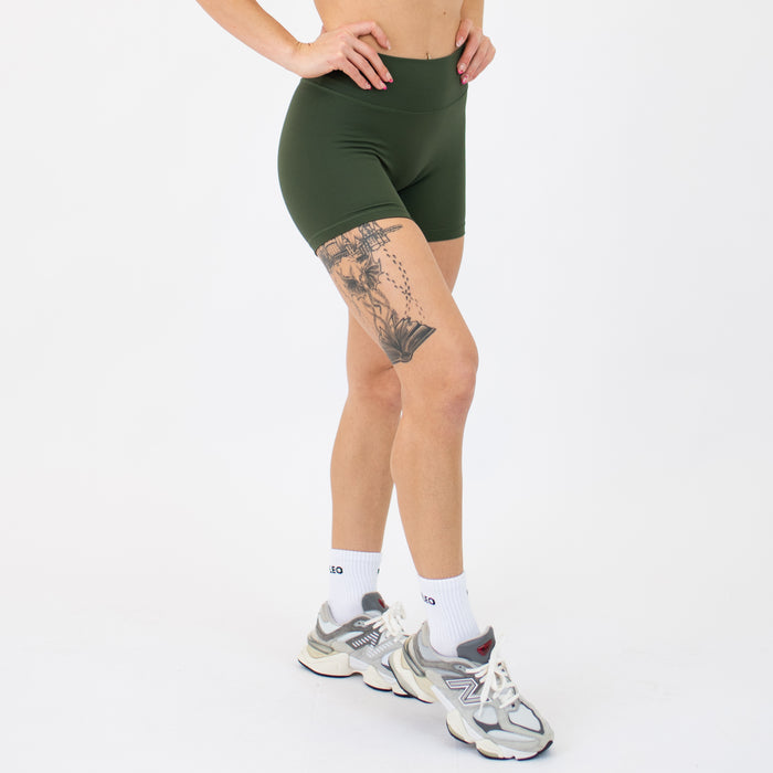 Kombu Green SmoothSculpt Uplift V Back Short 5" by FLEO - 4