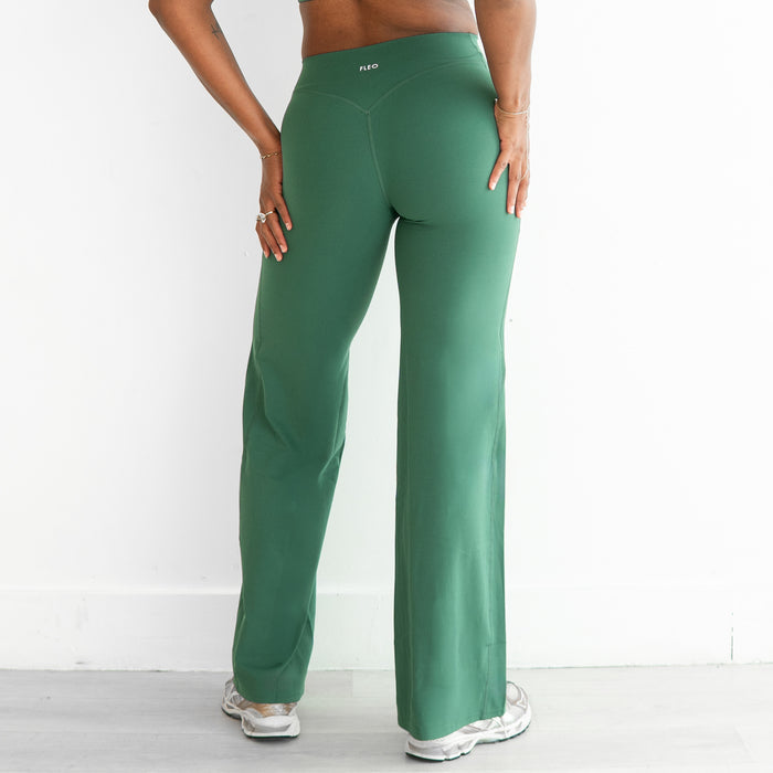 SmoothSculpt Uplift V Back Wide Leg
