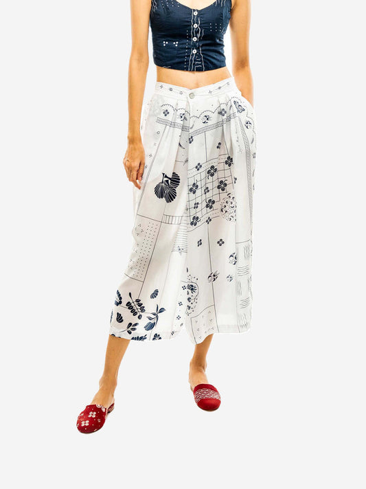 "Tambal" - Two Buttons Midi Pants