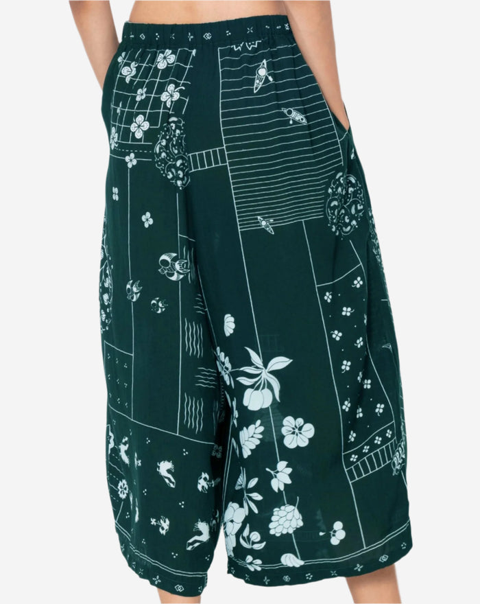 "Tambal" - Two Buttons Midi Pants