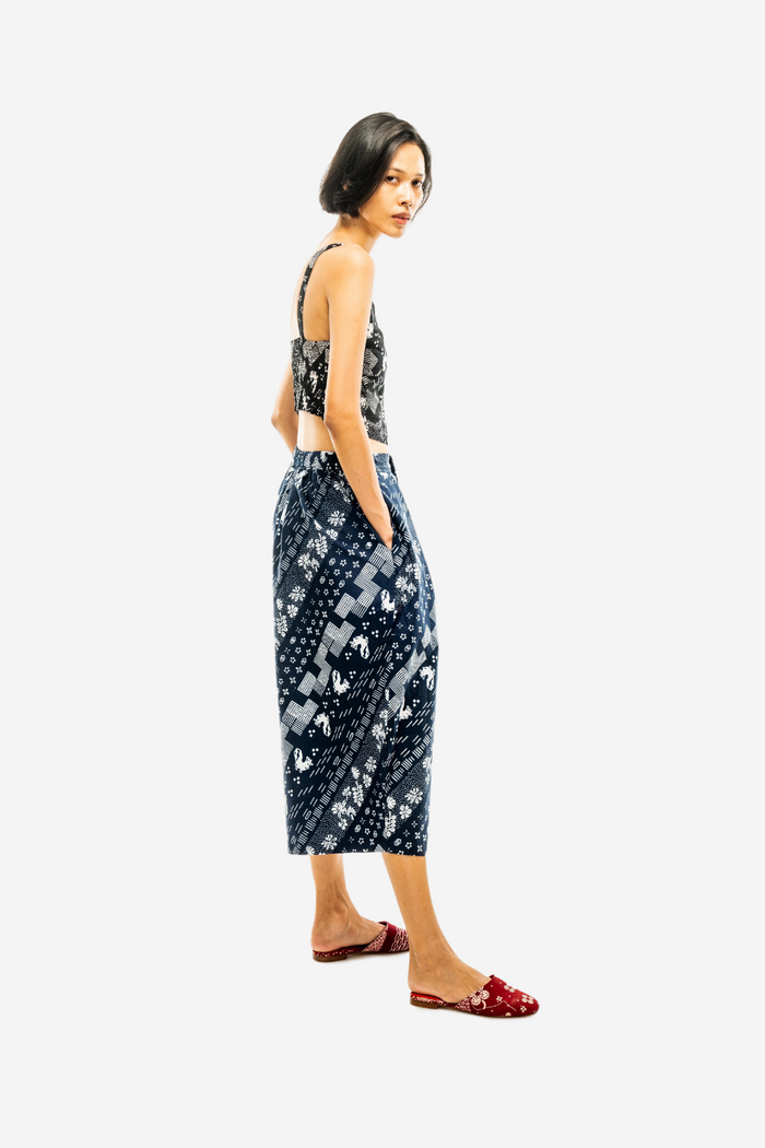 "Tambal" - Two Buttons Midi Pants