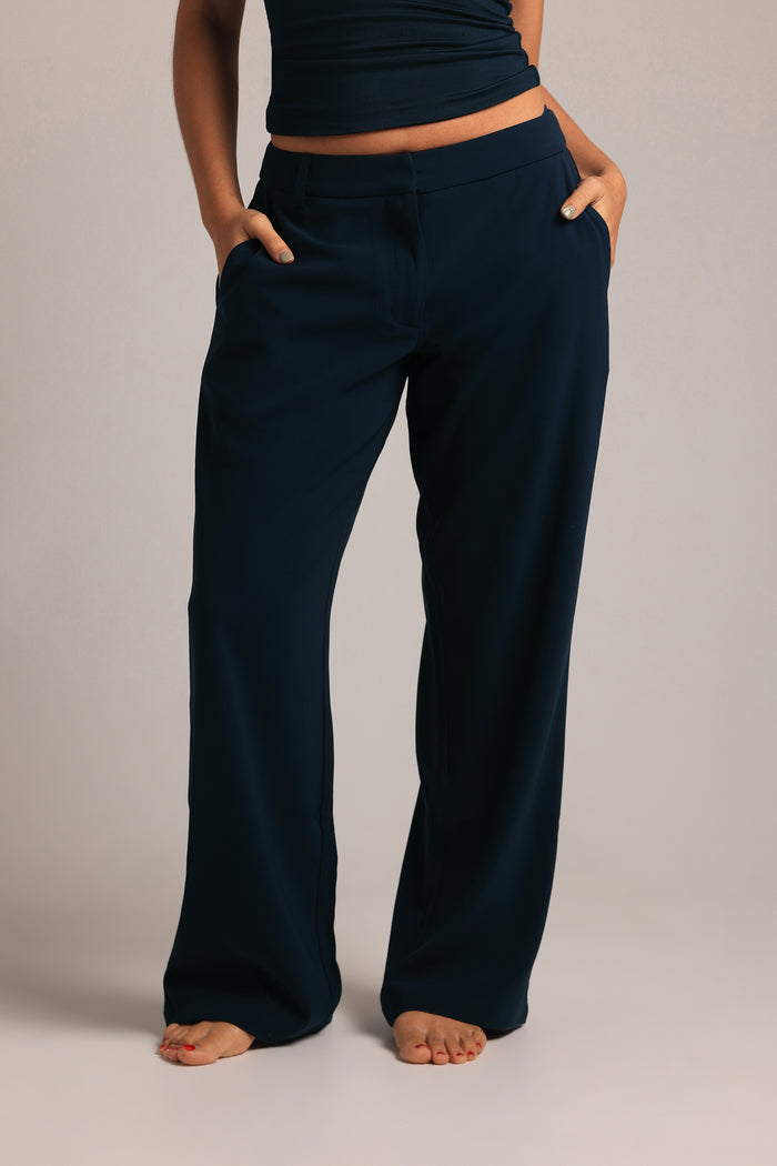 The Modern Straight-Leg Trousers - True Navy